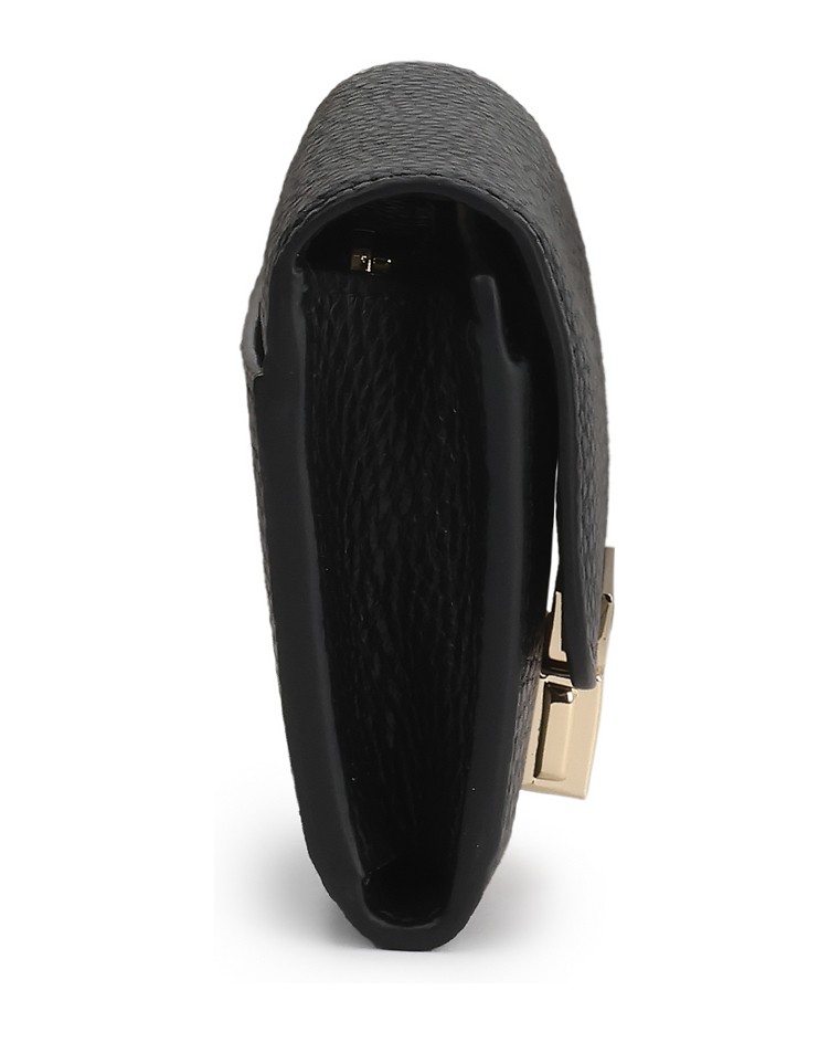 Kazar-Sleek-leather-wallet-with-elegant-clasp-čierna