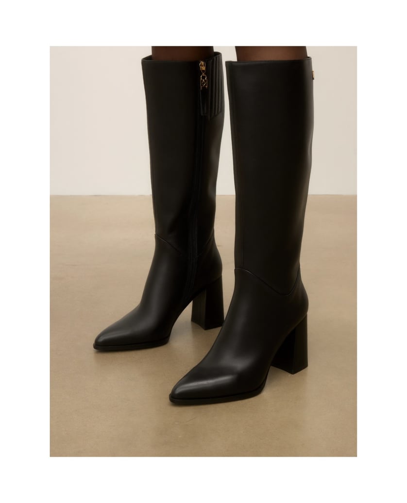 Kazar-Classic-black-high-boots-with-a-sturdy-heel-černá