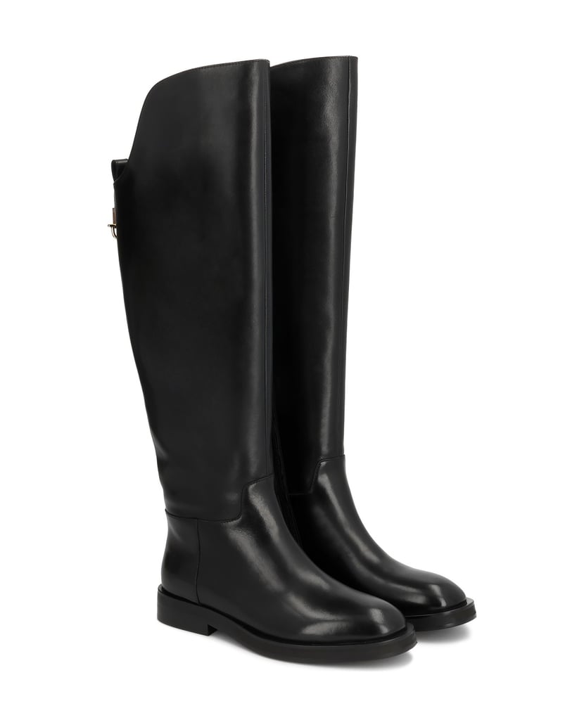 Kazar-Black-leather-high-boots-with-asymmetrically-cut-upper-černá